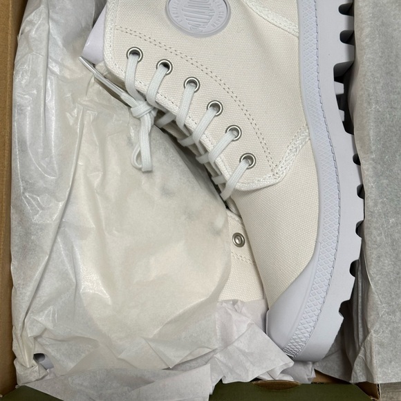 Palladium Women 7 Mens 5.5 White Shoes Ankle Canvas High Top Lace Up Trainers - Picture 3 of 11